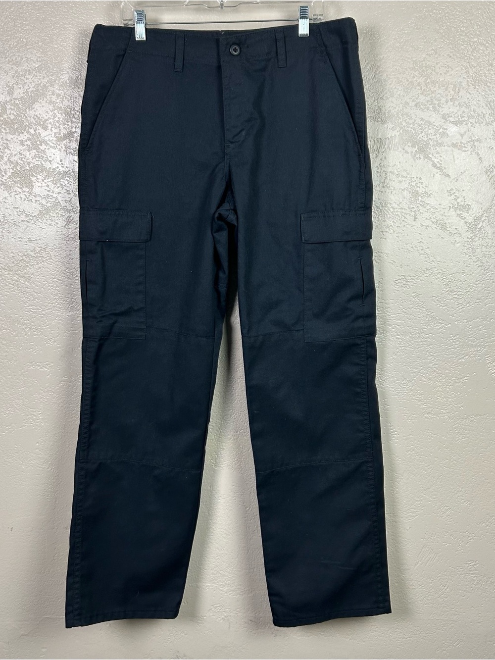 Vf imagewear Men's Navy Cargo Pants with Utility Pockets